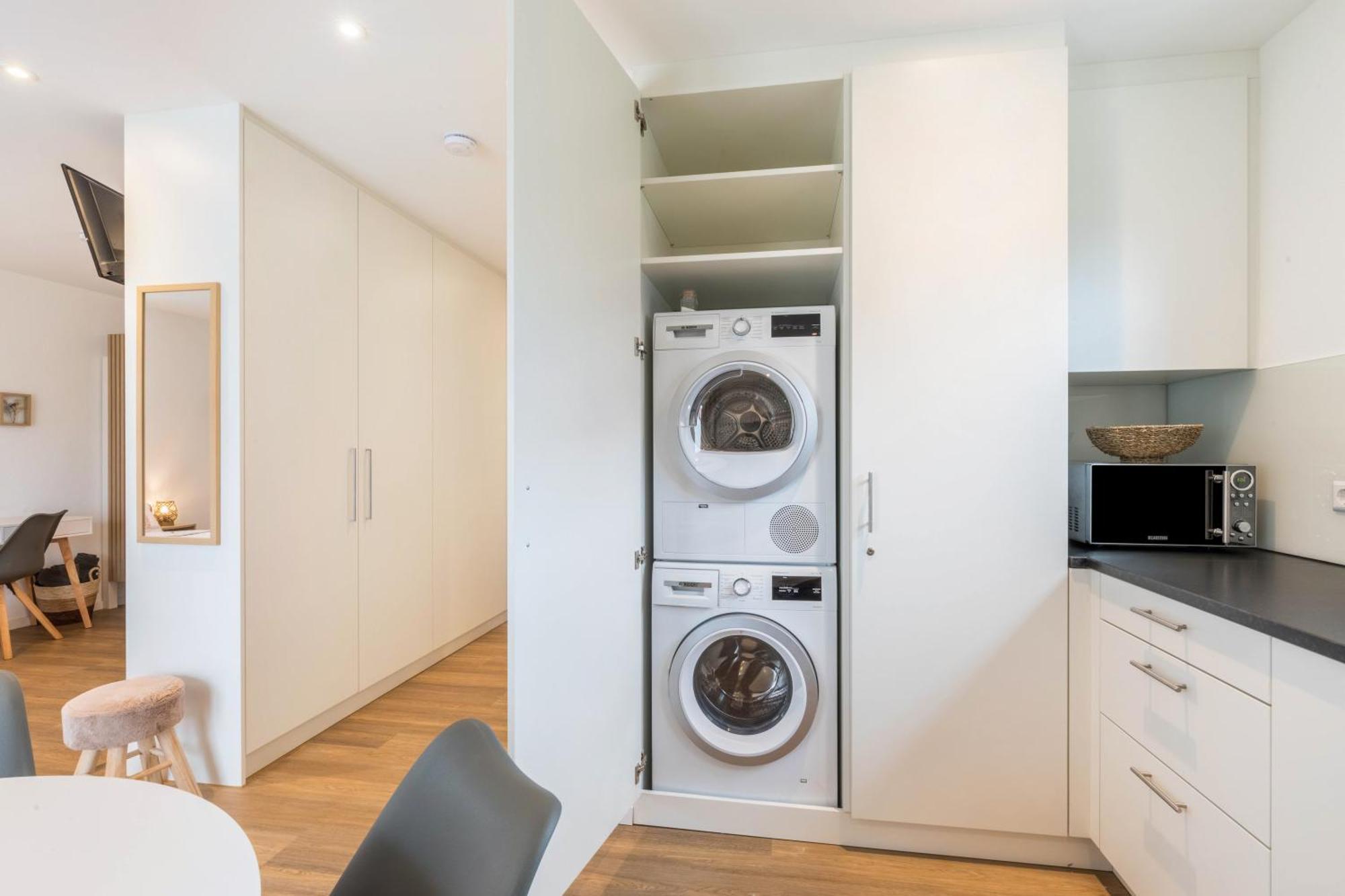 Studio 2 Parkside Apartments Guenzburg Luaran gambar